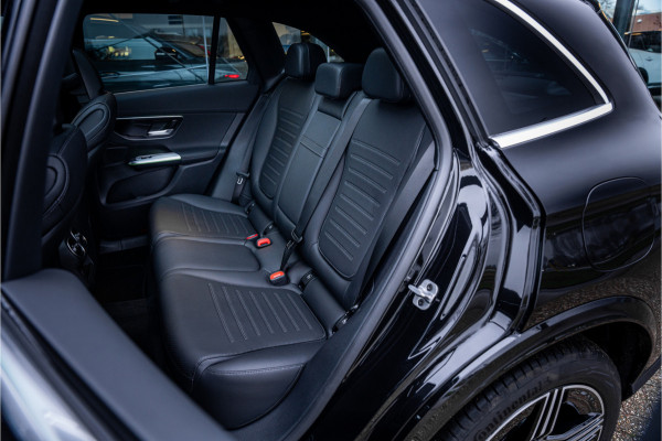 Mercedes-Benz GLC 400e 4MATIC Sport Edition AMG ** Panodak ** Trekhaak ** NL auto!! NP 80K ** Rijbereik tot 130km (WLTP)