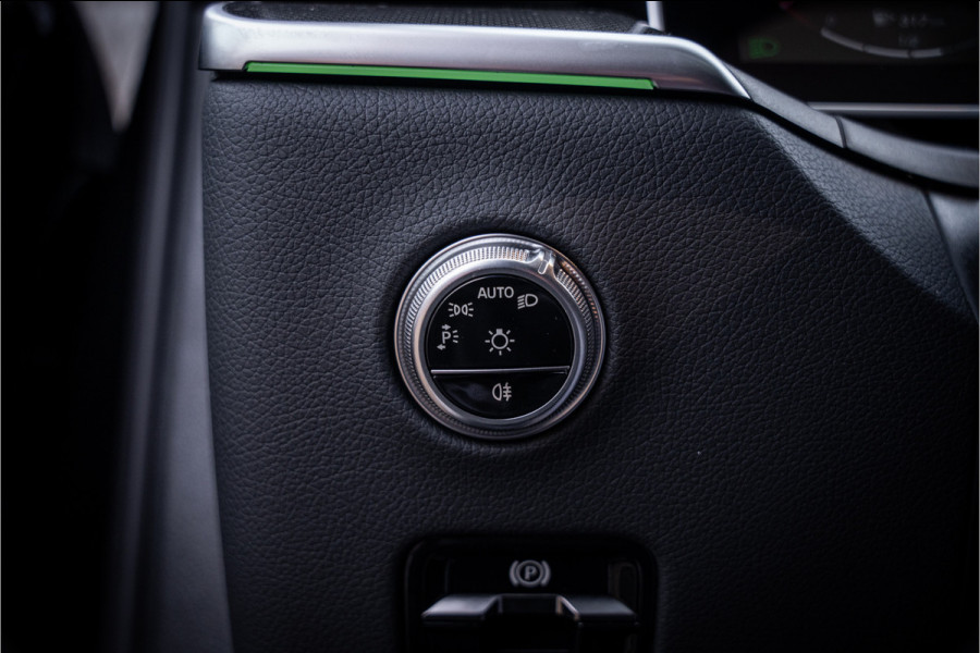 Mercedes-Benz GLC 400e 4MATIC Sport Edition AMG ** Panodak ** Trekhaak ** NL auto!! NP 80K ** Rijbereik tot 130km (WLTP)