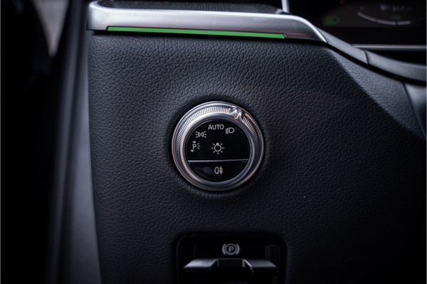 Mercedes-Benz GLC 400e 4MATIC Sport Edition AMG ** Panodak ** Trekhaak ** NL auto!! NP 80K ** Rijbereik tot 130km (WLTP)