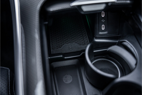 Mercedes-Benz GLC 400e 4MATIC Sport Edition AMG ** Panodak ** Trekhaak ** NL auto!! NP 80K ** Rijbereik tot 130km (WLTP)