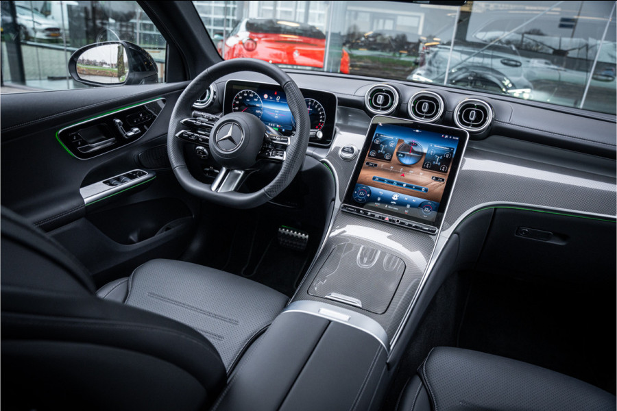 Mercedes-Benz GLC 400e 4MATIC Sport Edition AMG ** Panodak ** Trekhaak ** NL auto!! NP 80K ** Rijbereik tot 130km (WLTP)