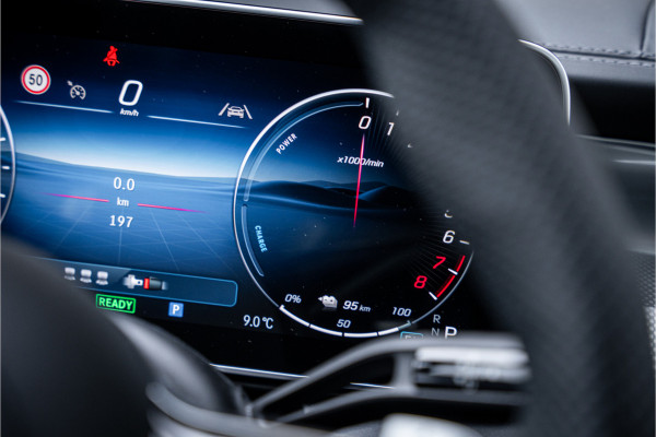 Mercedes-Benz GLC 400e 4MATIC Sport Edition AMG ** Panodak ** Trekhaak ** NL auto!! NP 80K ** Rijbereik tot 130km (WLTP)