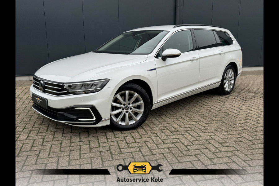 Volkswagen Passat Variant 1.4 TSI PHEV GTE * Trekhaak * Camera * Stuurverwarming * Massage *