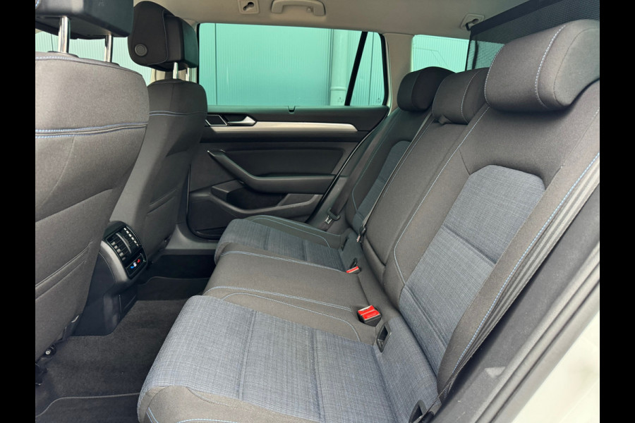 Volkswagen Passat Variant 1.4 TSI PHEV GTE * Trekhaak * Camera * Stuurverwarming * Massage *
