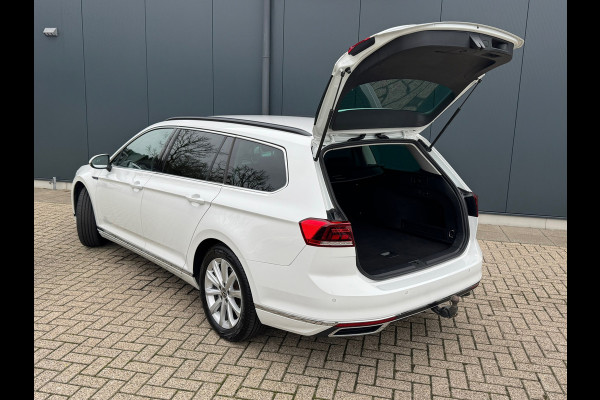 Volkswagen Passat Variant 1.4 TSI PHEV GTE * Trekhaak * Camera * Stuurverwarming * Massage *