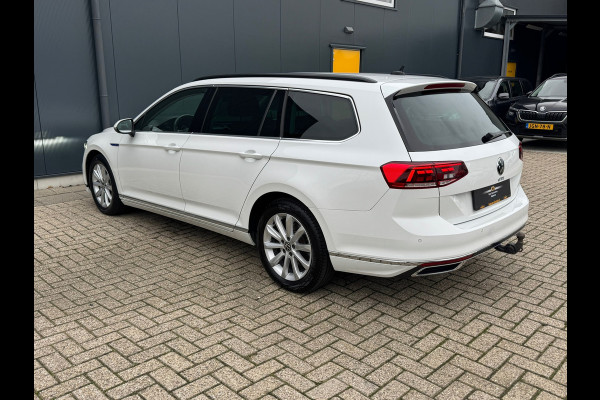 Volkswagen Passat Variant 1.4 TSI PHEV GTE * Trekhaak * Camera * Stuurverwarming * Massage *