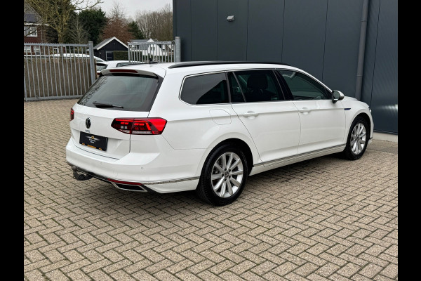 Volkswagen Passat Variant 1.4 TSI PHEV GTE * Trekhaak * Camera * Stuurverwarming * Massage *