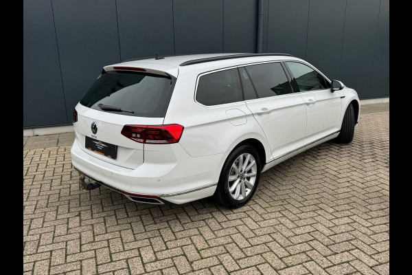 Volkswagen Passat Variant 1.4 TSI PHEV GTE * Trekhaak * Camera * Stuurverwarming * Massage *