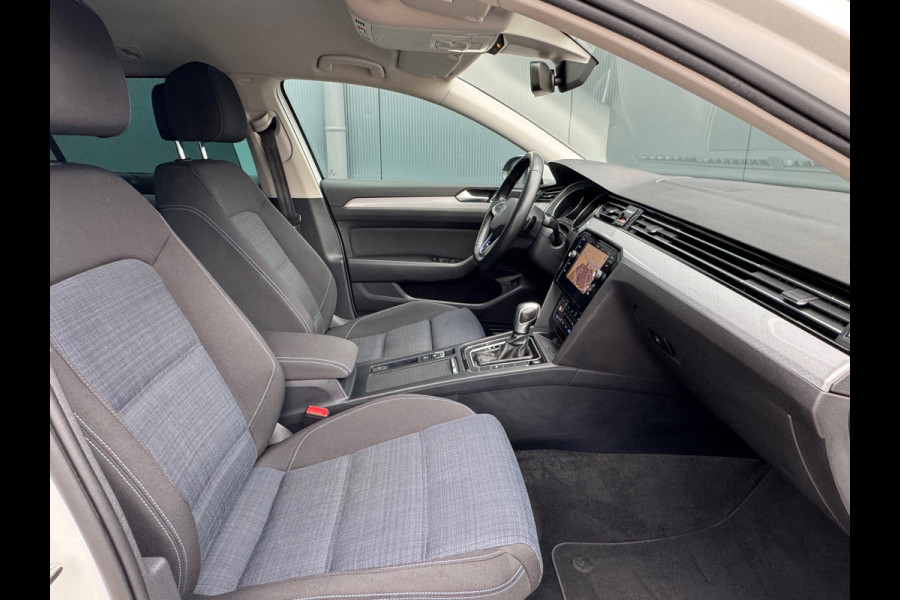 Volkswagen Passat Variant 1.4 TSI PHEV GTE * Trekhaak * Camera * Stuurverwarming * Massage *