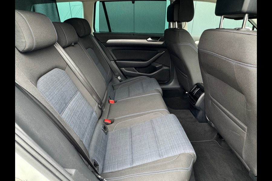 Volkswagen Passat Variant 1.4 TSI PHEV GTE * Trekhaak * Camera * Stuurverwarming * Massage *