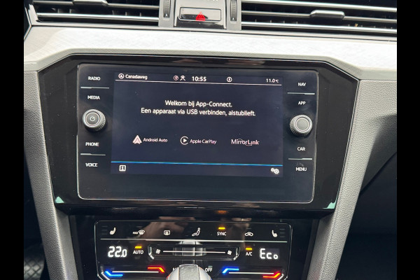 Volkswagen Passat Variant 1.4 TSI PHEV GTE * Trekhaak * Camera * Stuurverwarming * Massage *