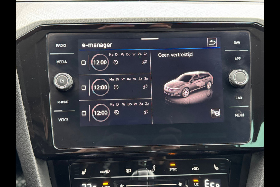 Volkswagen Passat Variant 1.4 TSI PHEV GTE * Trekhaak * Camera * Stuurverwarming * Massage *