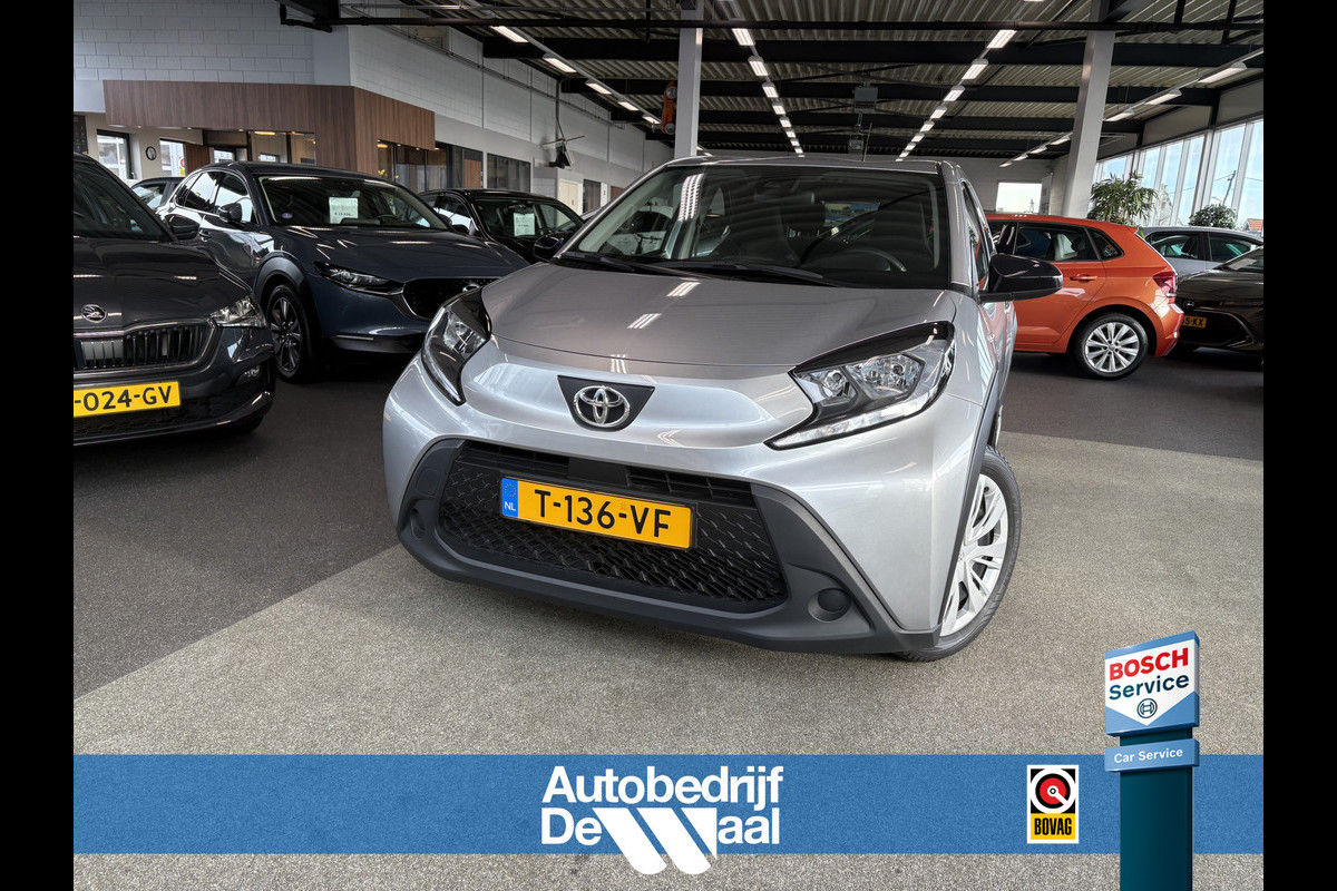 Toyota Aygo X 1.0 VVT-i MT Play 5-drs. CAMERA/CARPLAY/DAB/ADAPT.CRUISE