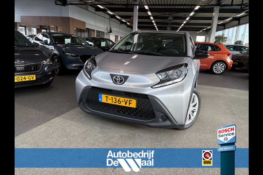 Toyota Aygo X 1.0 VVT-i MT Play 5-drs. CAMERA/CARPLAY/DAB/ADAPT.CRUISE