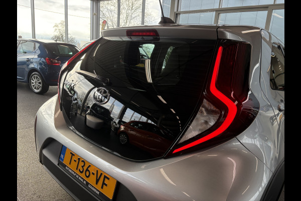 Toyota Aygo X 1.0 VVT-i MT Play 5-drs. CAMERA/CARPLAY/DAB/ADAPT.CRUISE