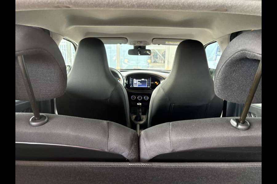 Toyota Aygo X 1.0 VVT-i MT Play 5-drs. CAMERA/CARPLAY/DAB/ADAPT.CRUISE