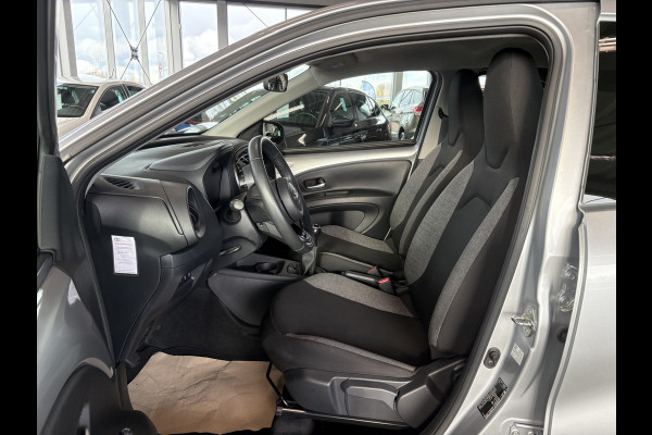 Toyota Aygo X 1.0 VVT-i MT Play 5-drs. CAMERA/CARPLAY/DAB/ADAPT.CRUISE