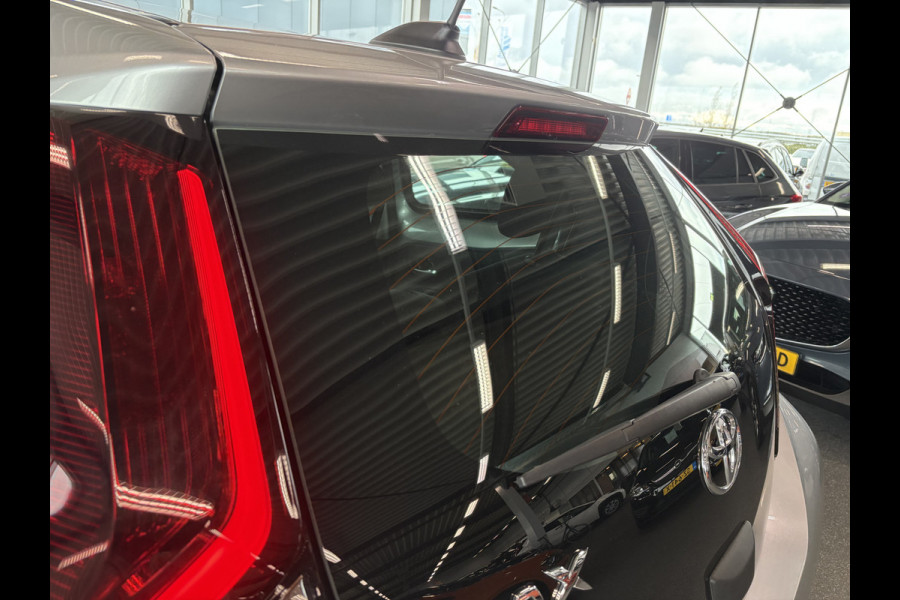 Toyota Aygo X 1.0 VVT-i MT Play 5-drs. CAMERA/CARPLAY/DAB/ADAPT.CRUISE