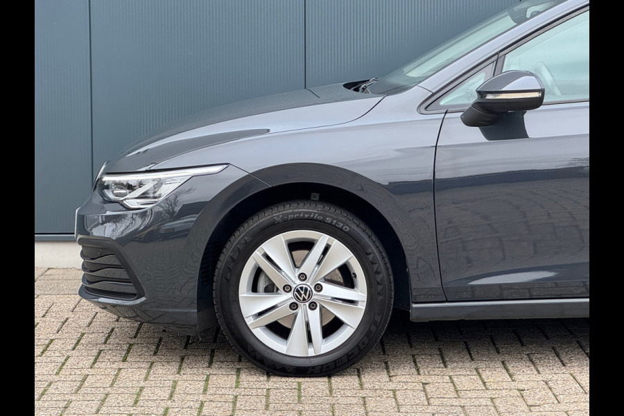 Volkswagen Golf 1.0 TSI Life * Carplay * Parkeersensoren * Adaptieve Cruise Control *