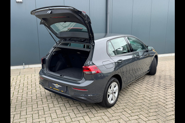 Volkswagen Golf 1.0 TSI Life * Carplay * Parkeersensoren * Adaptieve Cruise Control *