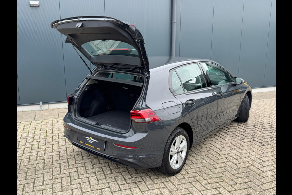 Volkswagen Golf 1.0 TSI Life * Carplay * Parkeersensoren * Adaptieve Cruise Control *