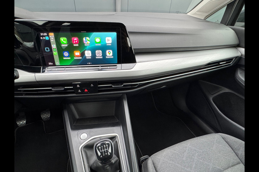 Volkswagen Golf 1.0 TSI Life * Carplay * Parkeersensoren * Adaptieve Cruise Control *