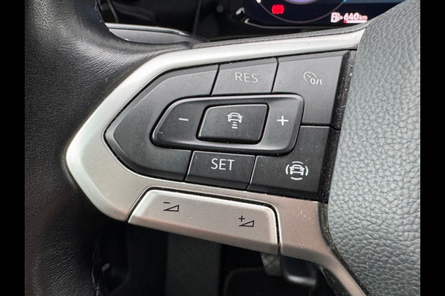 Volkswagen Golf 1.0 TSI Life * Carplay * Parkeersensoren * Adaptieve Cruise Control *