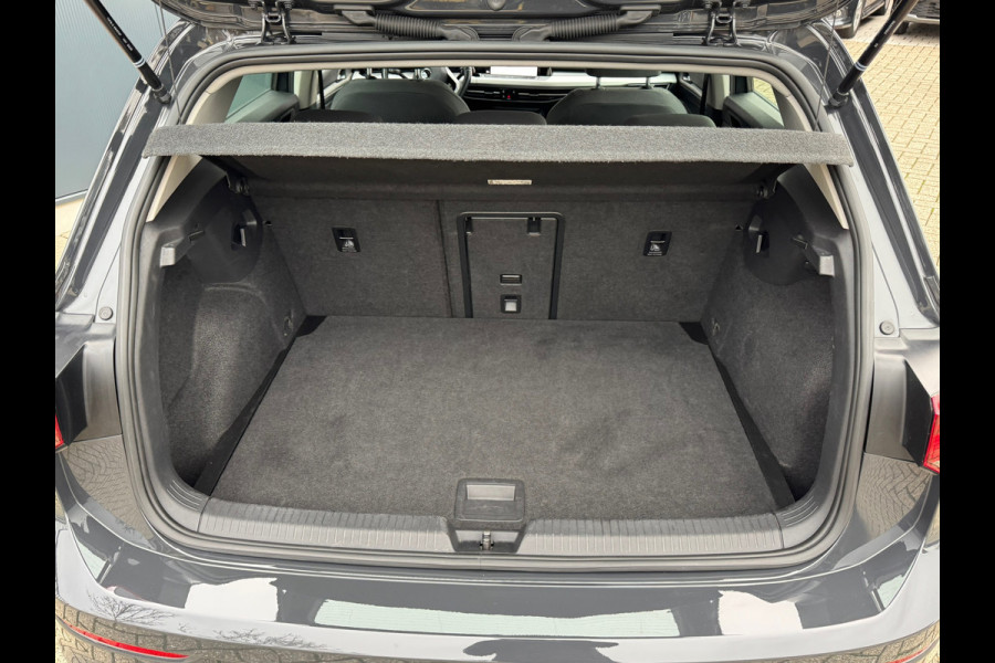 Volkswagen Golf 1.0 TSI Life * Carplay * Parkeersensoren * Adaptieve Cruise Control *