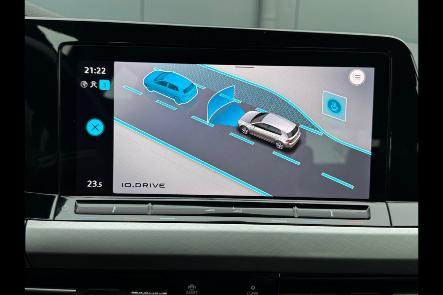 Volkswagen Golf 1.0 TSI Life * Carplay * Parkeersensoren * Adaptieve Cruise Control *