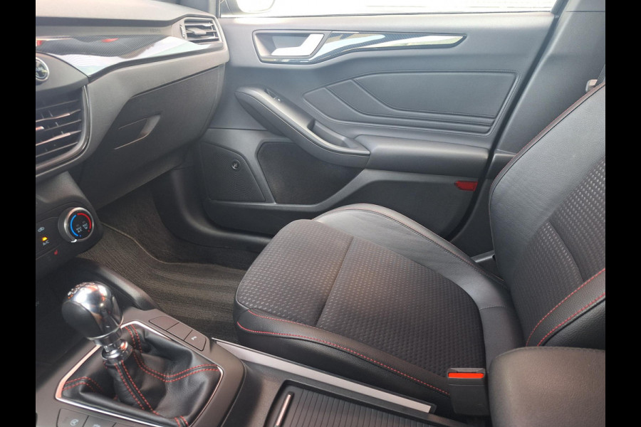 Ford FOCUS Wagon 1.5 i ST Line 150 PK | B&O Audio | LED | sportstoelen | ST Velgen 18 Inch | occasion