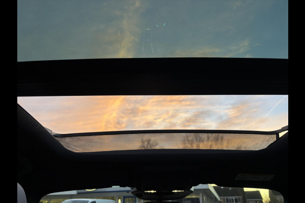 Ford Kuga 2.5 PHEV Sound Edition | SCI | 243pk | Ford Voorraad | Panorama Dak | 20 inch Lichtmetaal | Winterpack | Matrix LED | Driver Assistance Pack