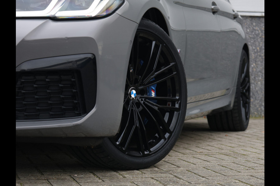 BMW 5 Serie Touring 530i High Executive M-Sport 20inch / Bernina Grau / Pano / Camera / Laser