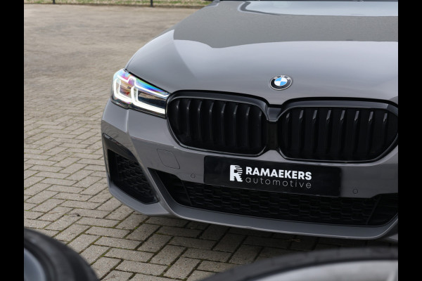 BMW 5 Serie Touring 530i High Executive M-Sport 20inch / Bernina Grau / Pano / Camera / Laser