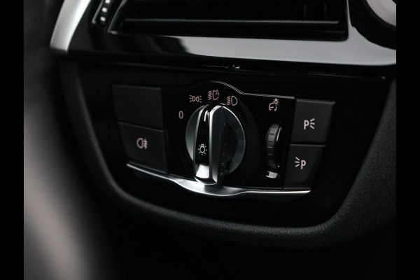 BMW 5 Serie Touring 530i High Executive M-Sport 20inch / Bernina Grau / Pano / Camera / Laser