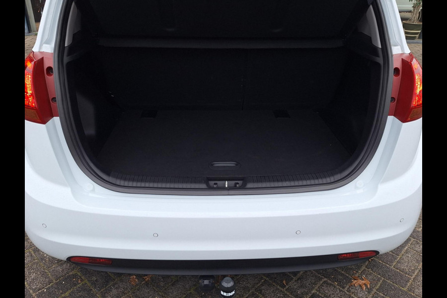 Kia Venga 1.6 CVVT DynamicPLusLine DCT Automaat | Trekhaak | Dealer onderhouden | Navi | Climate | Stoel en Stuurverwarming | occasion