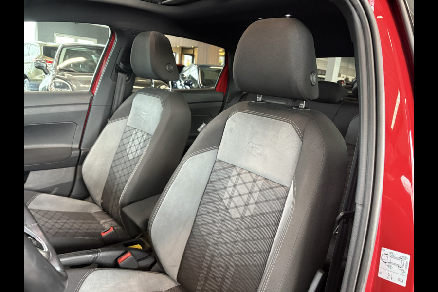 Volkswagen Taigo 1.0 TSi DSG R-Line Business SCHUIFDAK/KEYLESS/CAMERA/18INCH/DODEHOEK/ADAPT.CRUISE