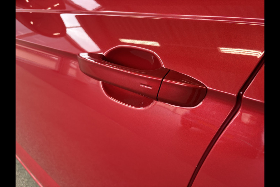 Volkswagen Taigo 1.0 TSi DSG R-Line Business SCHUIFDAK/KEYLESS/CAMERA/18INCH/DODEHOEK/ADAPT.CRUISE