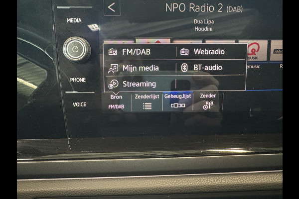 Volkswagen Taigo 1.0 TSi DSG R-Line Business SCHUIFDAK/KEYLESS/CAMERA/18INCH/DODEHOEK/ADAPT.CRUISE