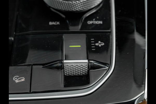 BMW X5 xDrive40i M-Sport - 7p - Pano - Trekhaak - Adaptive Air - Active Steering - 7-Zits