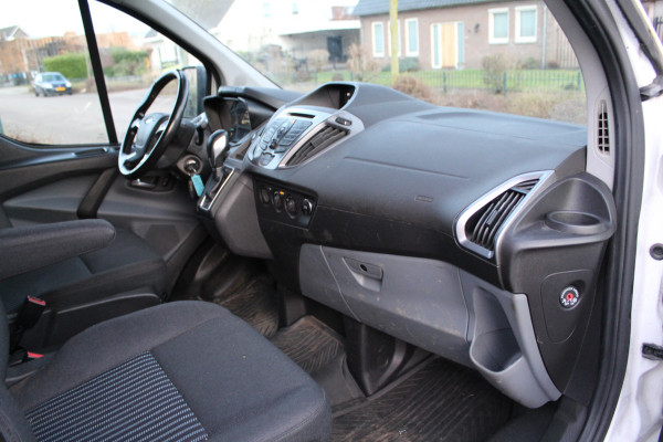 Ford Transit Custom 340 2.0 TDCI 130PK Euro6 Automaat L2H1 Trend ✓ airco ✓ trekhaak ✓ camera