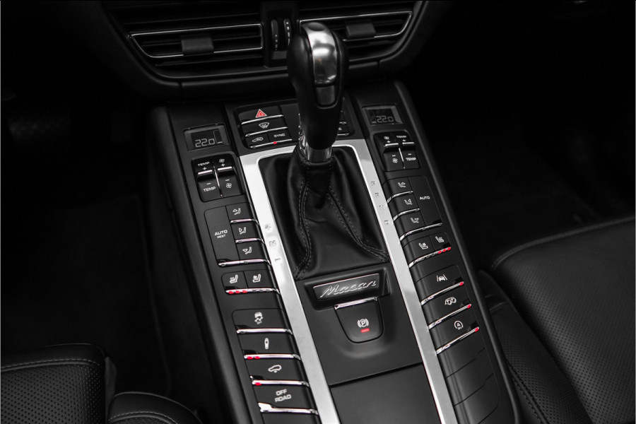 Porsche Macan 2.0 Pano Sport Design & Chrono ACC Bose Luchtvering