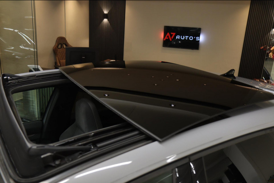 Volkswagen Golf 1.5 eTSI R-Line Business PANO/HK/CAM/CARPLAY/ACC/DCC/VOL