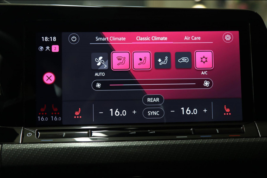 Volkswagen Golf 1.5 eTSI R-Line Business PANO/HK/CAM/CARPLAY/ACC/DCC/VOL