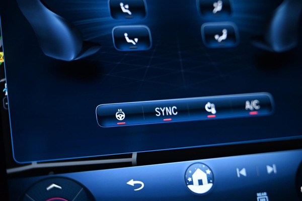 Mercedes-Benz C-Klasse Estate 300 e AMG Line - Stoelventilatie - Memory - Distronic - HUD - Volleer - Stuurverwarming - Trekhaak -