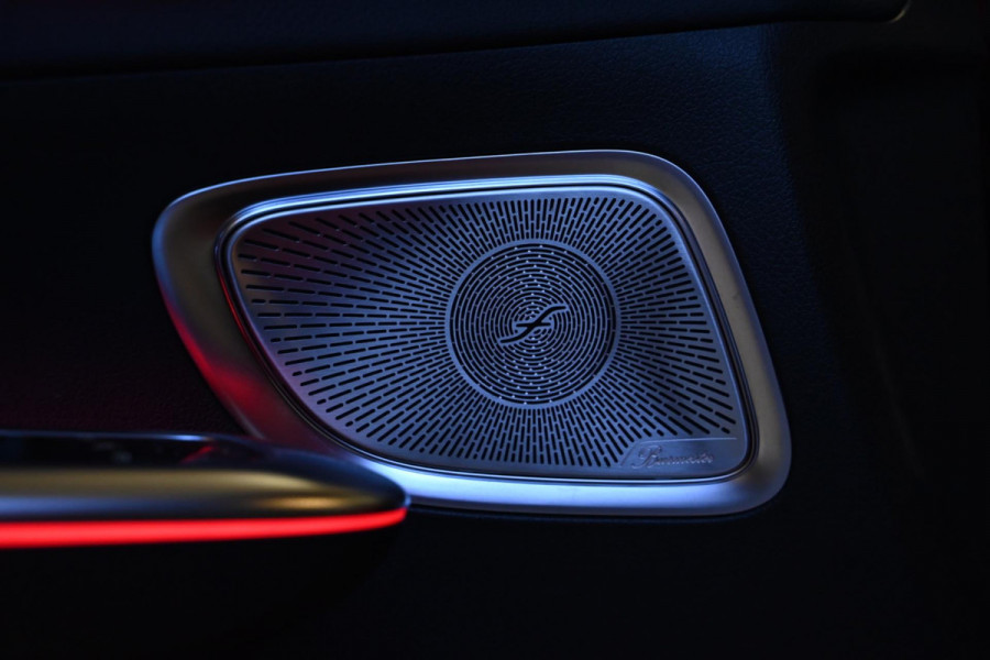 Mercedes-Benz C-Klasse Estate 300 e AMG Line - Stoelventilatie - Memory - Distronic - HUD - Volleer - Stuurverwarming - Trekhaak -