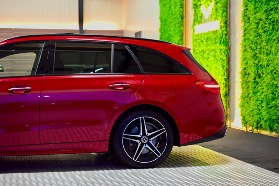 Mercedes-Benz C-Klasse Estate 300 e AMG Line - Stoelventilatie - Memory - Distronic - HUD - Volleer - Stuurverwarming - Trekhaak -