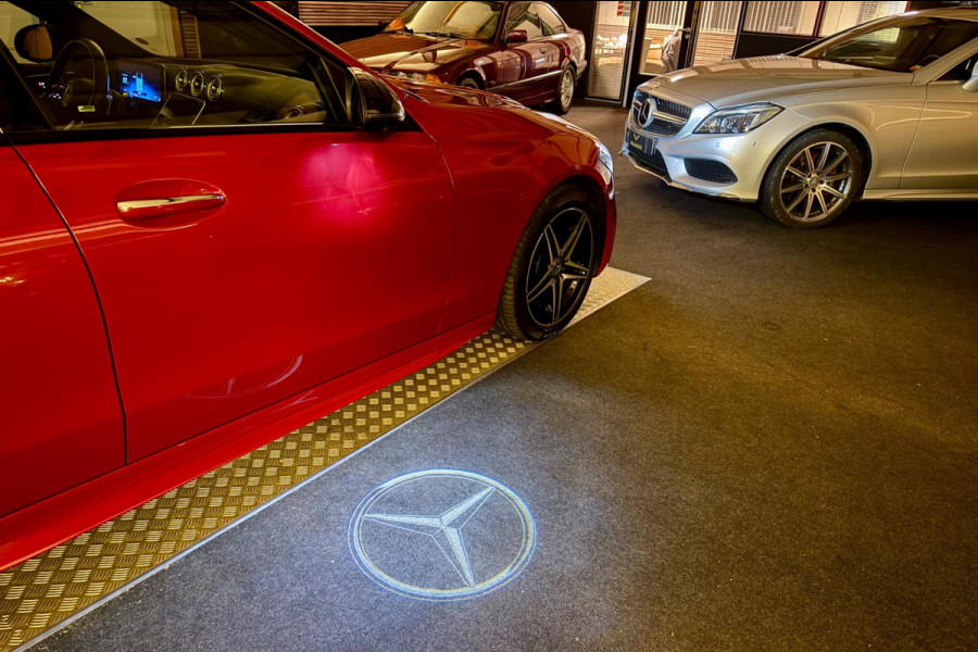 Mercedes-Benz C-Klasse Estate 300 e AMG Line - Stoelventilatie - Memory - Distronic - HUD - Volleer - Stuurverwarming - Trekhaak -