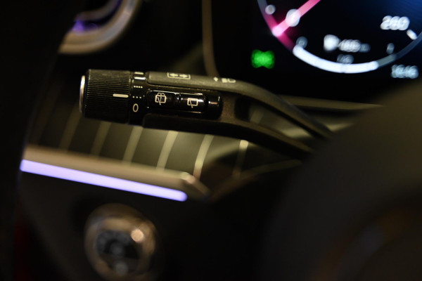 Mercedes-Benz C-Klasse Estate 300 e AMG Line - Stoelventilatie - Memory - Distronic - HUD - Volleer - Stuurverwarming - Trekhaak -