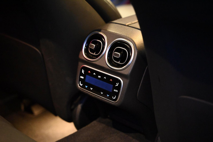 Mercedes-Benz C-Klasse Estate 300 e AMG Line - Stoelventilatie - Memory - Distronic - HUD - Volleer - Stuurverwarming - Trekhaak -