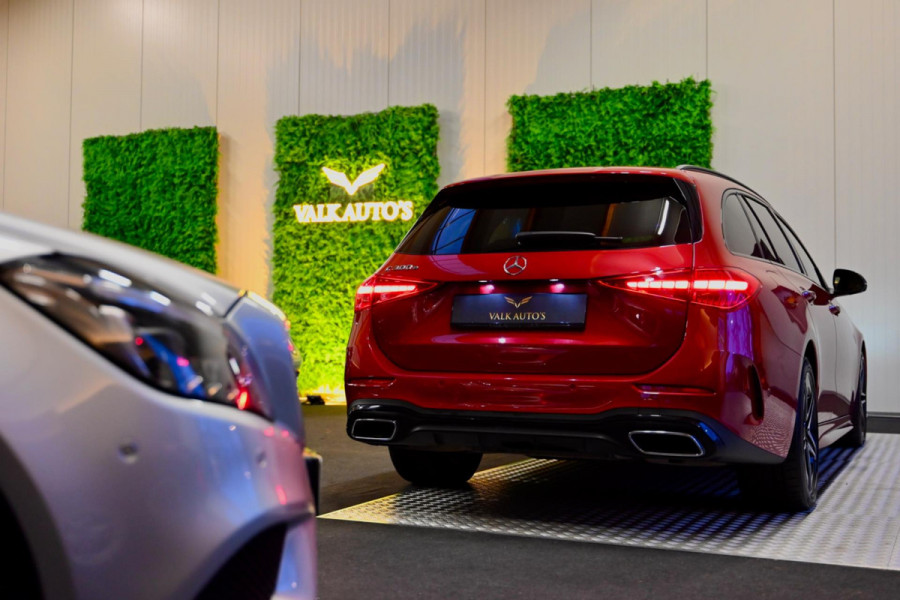 Mercedes-Benz C-Klasse Estate 300 e AMG Line - Stoelventilatie - Memory - Distronic - HUD - Volleer - Stuurverwarming - Trekhaak -